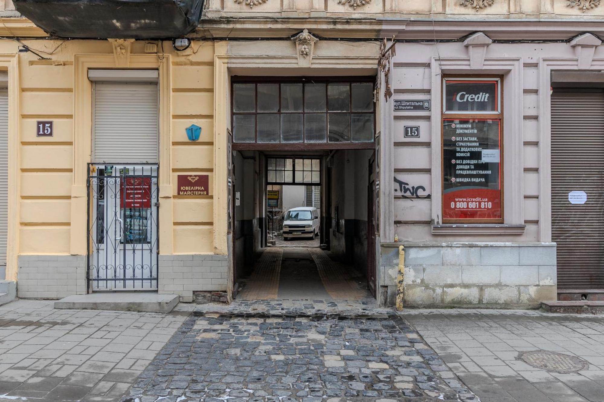 Luxury Flat Near Opera Apartment Lviv Exterior photo